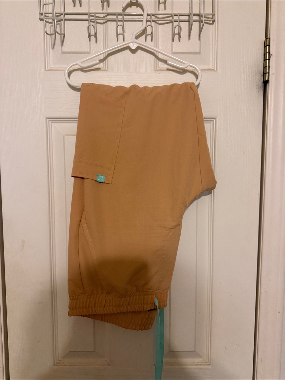 Garde Malade men’s scrub pants size small